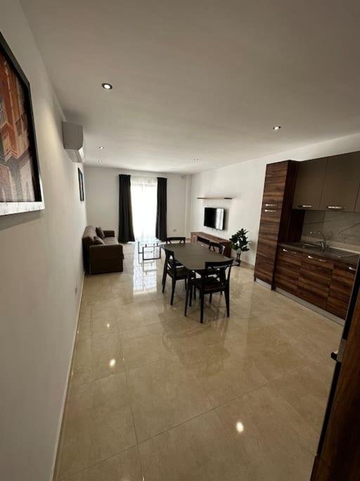 Апартаменти Duplex Penthouse In Gzira Sleeps 6 Екстер'єр фото